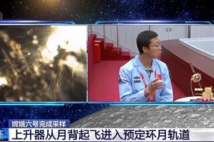 手感不佳！杰伦-格林半场12投4中得到8分4板 三分2中0